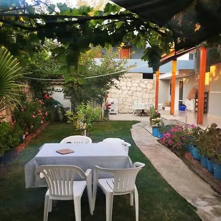 Lovely Duplex With Garden In The Center Of Alacati, Cesme ألاتشاتي