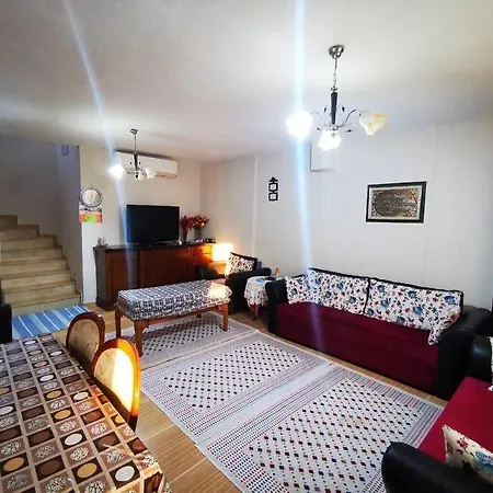 شقة Lovely Duplex With Garden In The Center Of Alacati, Cesme