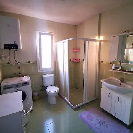 Lovely Duplex With Garden In The Center Of Alacati, Cesme شقة